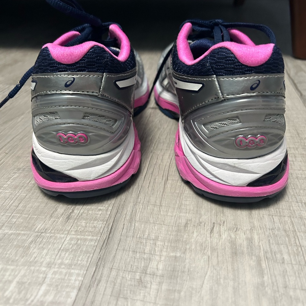 ASICS Running Shoes - Picture 3 of 6